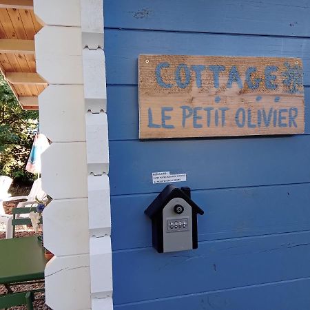 Chalet "Le Petit Olivier" Gites Appart 'Hotel L'Echappee Belle D'Aubenas Logement 2 Sur 3 المظهر الخارجي الصورة