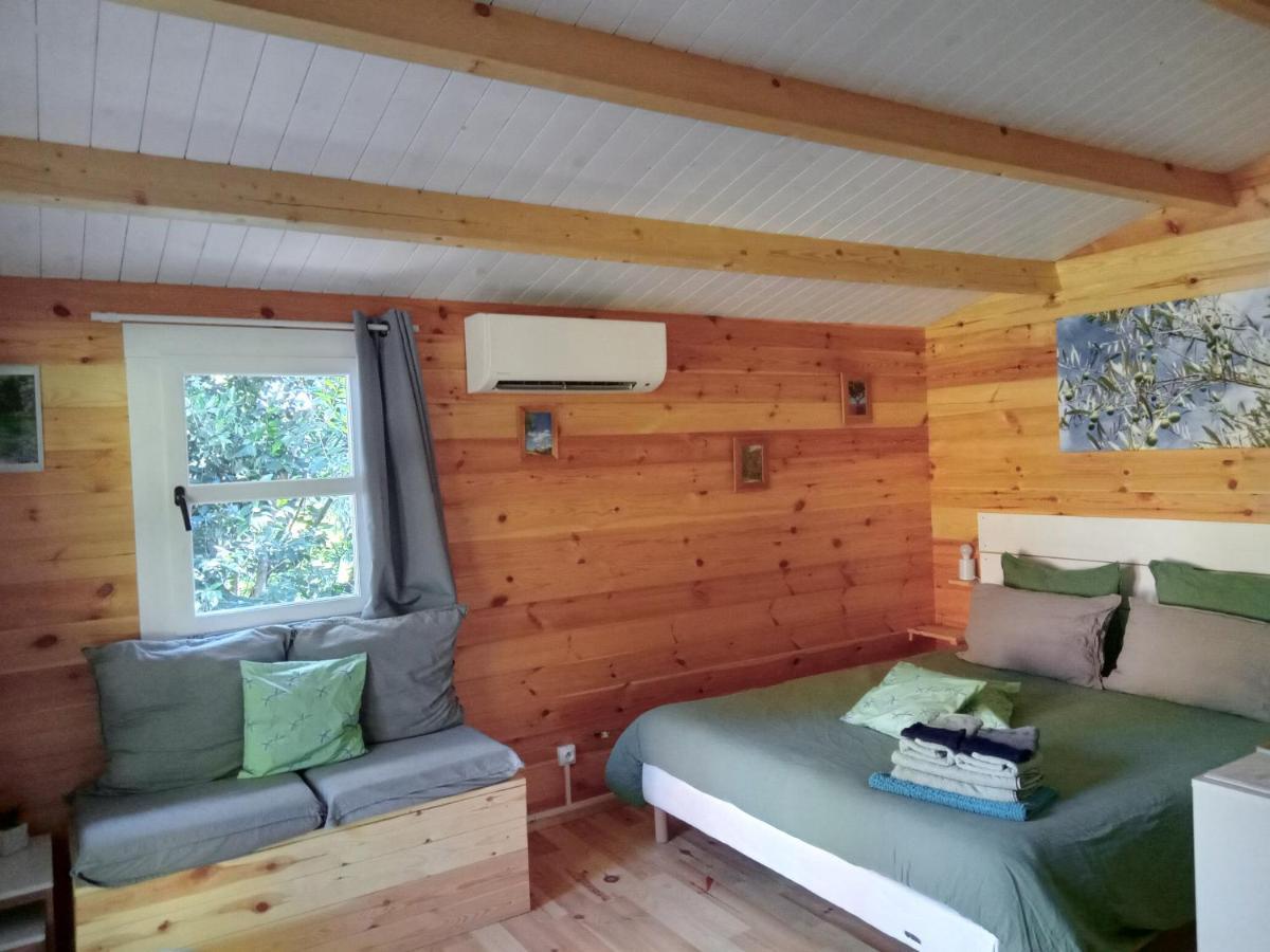 Chalet "Le Petit Olivier" Gites Appart 'Hotel L'Echappee Belle D'Aubenas Logement 2 Sur 3 المظهر الخارجي الصورة